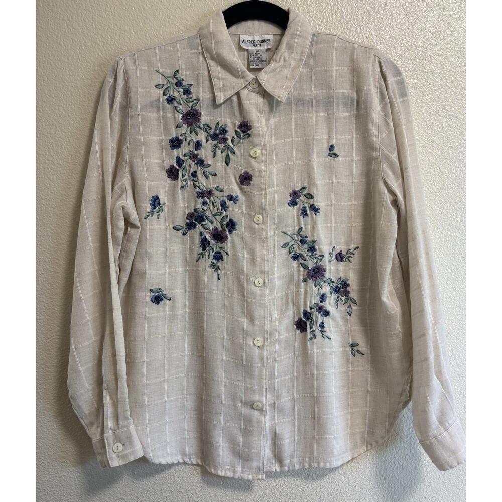 VTG Floral Embroidered Button Down Shirt Cottagecore Granny Grandmacore Size 8P